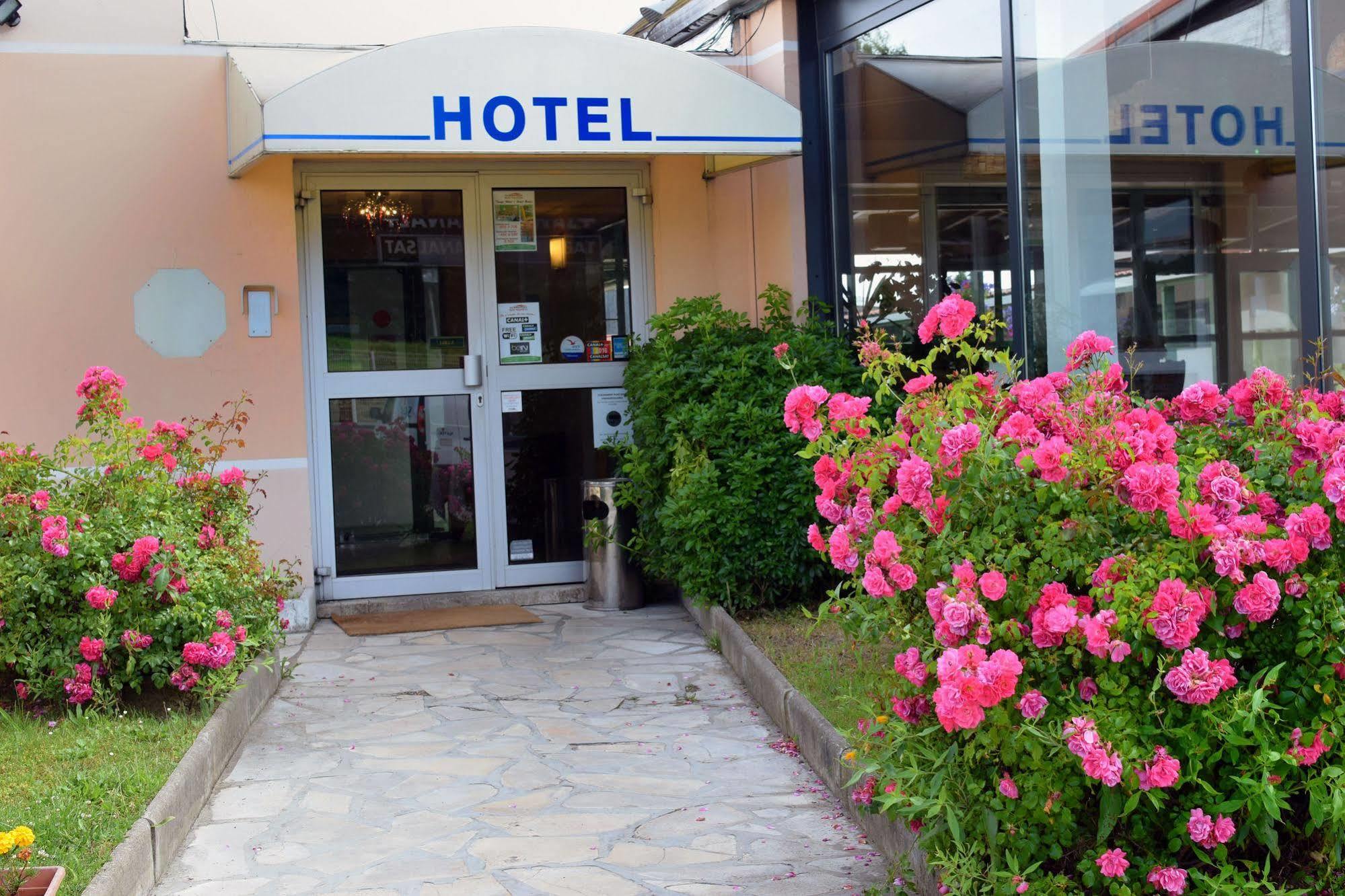 Hotel Restaurant Les Jardins D'Epône Epone Exterior foto